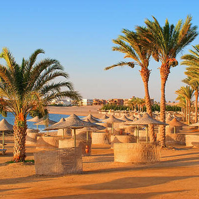 Solnedgång vid stranden i Egypten